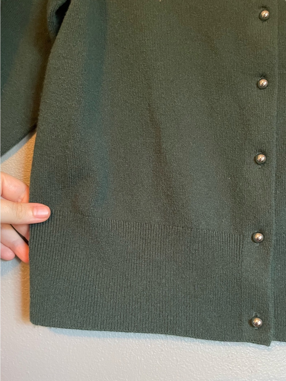 New Vince Small Forest Green Metal Button Cashmere Wool Cardigan Top Ret $398! - Picture 5 of 13